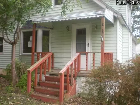 2133 Conwill Rd, Stow, OH 44224 photo 2