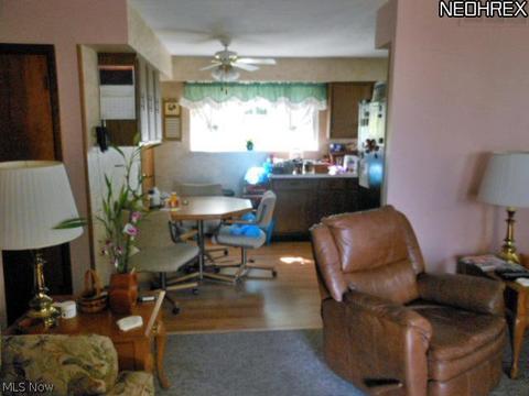 112 Longfellow St, Elyria, OH 44035 photo 5
