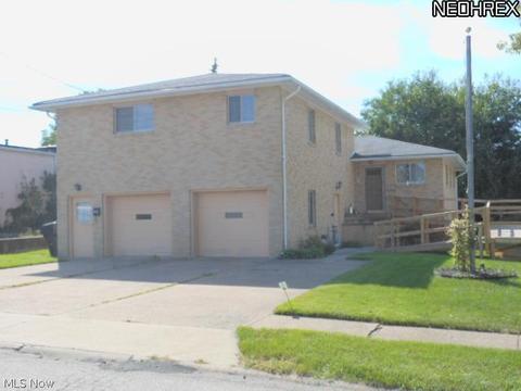 112 Longfellow St, Elyria, OH 44035 photo 1