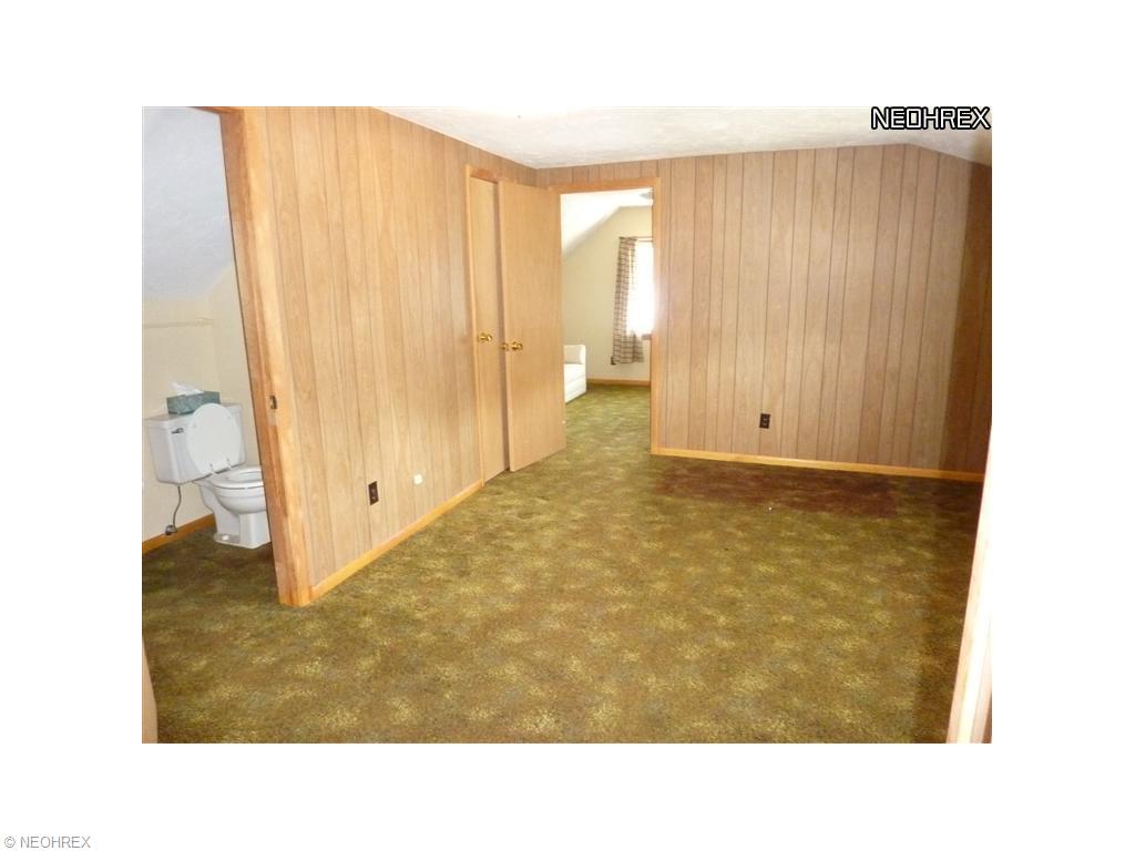30413 Barjode Rd, Eastlake, OH 44095 photo 11