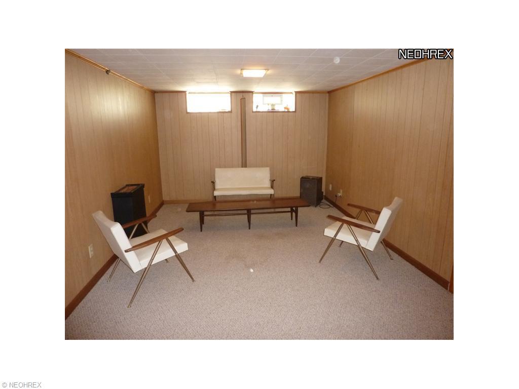 30413 Barjode Rd, Eastlake, OH 44095 photo 14