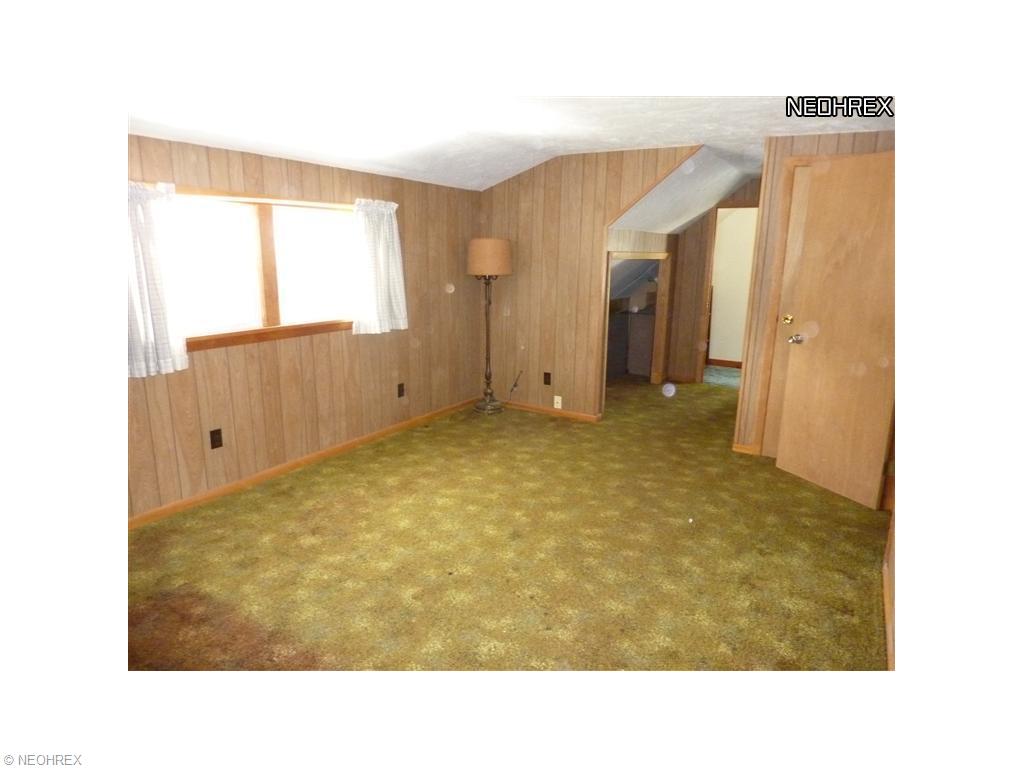 30413 Barjode Rd, Eastlake, OH 44095 photo 12