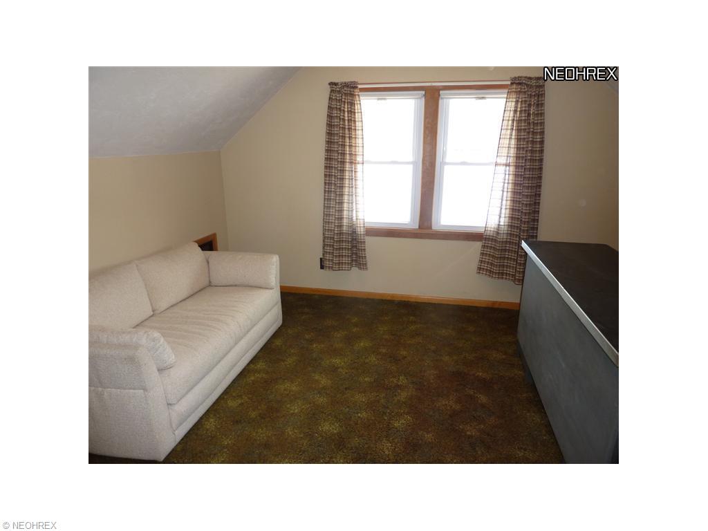 30413 Barjode Rd, Eastlake, OH 44095 photo 13