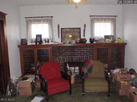 325 Mcclain Ave, Coshocton, OH 43812 photo 5