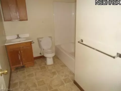 5411 Carlson Ln, Ashtabula, OH 44004 photo 3