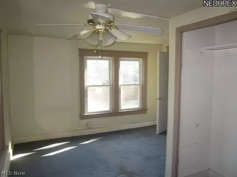 2425 Burton St, Warren, OH 44484 photo 6
