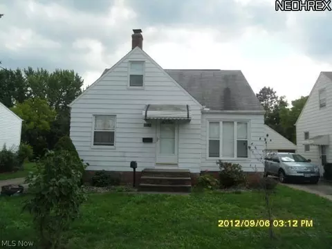 15100 Summit Ave, Maple Heights, OH 44137 photo 1