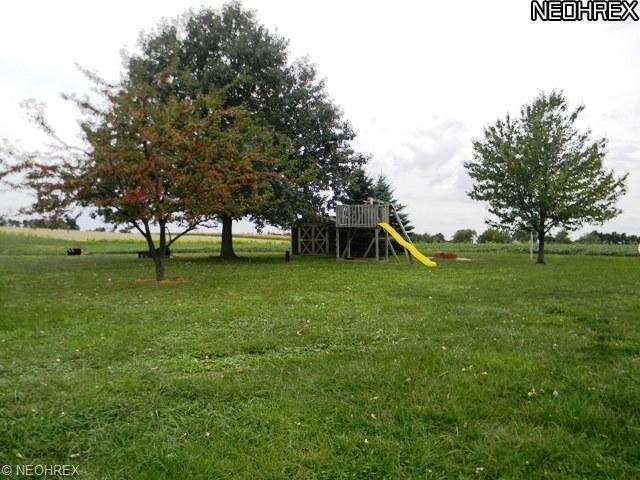 2745 Fox Ave SE, Minerva, OH 44657 photo 3