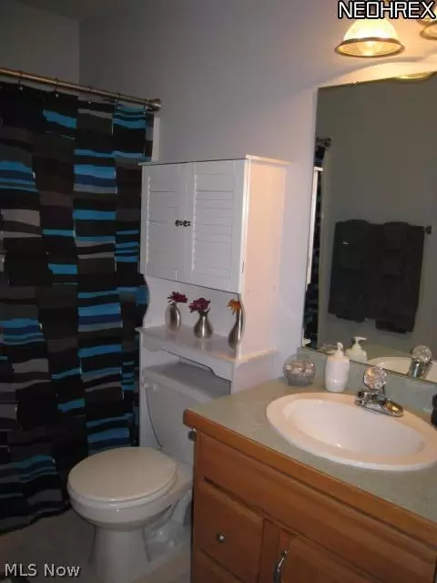 2275 Wright State Dr SE, Massillon, OH 44646 photo 8
