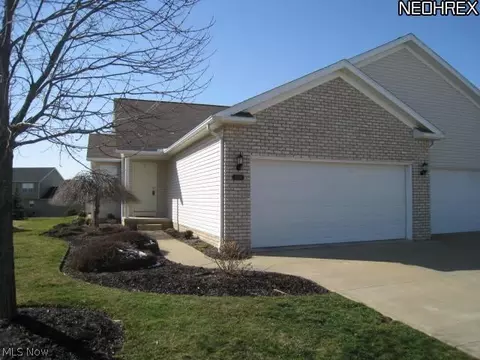 2275 Wright State Dr SE, Massillon, OH 44646 photo 1