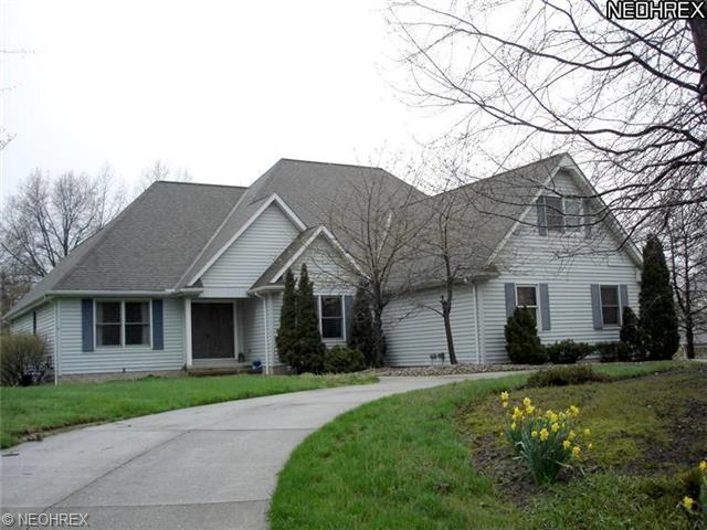 2644 Deer Run Dr, Willoughby, OH 44094 photo 1