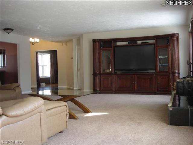 2644 Deer Run Dr, Willoughby, OH 44094 photo 12