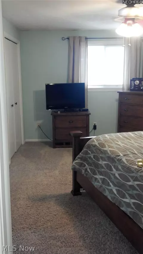 148 Greenway Dr, Elyria, OH 44035 photo 9