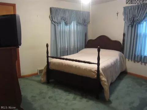 29408 Cresthaven Dr, Willowick, OH 44095 photo 9