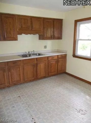 495 Acker Dr, Mansfield, OH 44905 photo 3