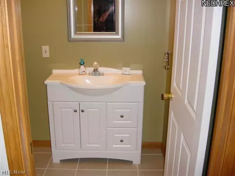 405 Normandy Ct, Aurora, OH 44202 photo 12