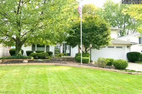 42991 Galaxy Dr, Elyria, OH 44035 photo 1