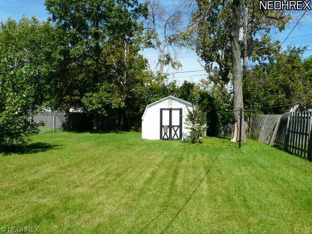 682 Weller Rd, Elyria, OH 44035 photo 9
