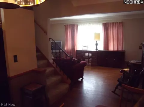 756 Pendley Rd, Willowick, OH 44095 photo 5