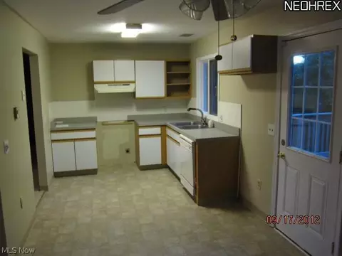 1750 S Abbe, Elyria, OH 44035 photo 2