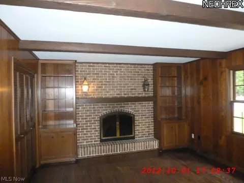1060 Westport Dr, Youngstown, OH 44511 photo 4