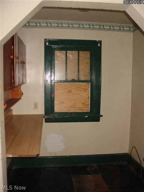 733 Evans Ave, Akron, OH 44310 photo 5