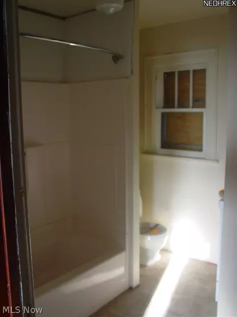 733 Evans Ave, Akron, OH 44310 photo 6