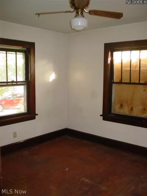 733 Evans Ave, Akron, OH 44310 photo 7