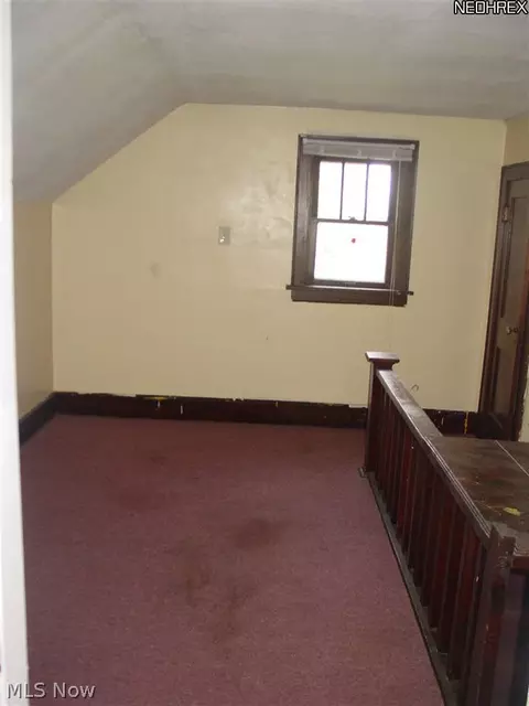 733 Evans Ave, Akron, OH 44310 photo 8