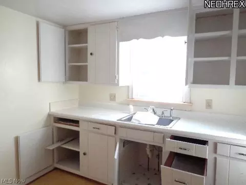 706 Klein St, Huron, OH 44839 photo 9
