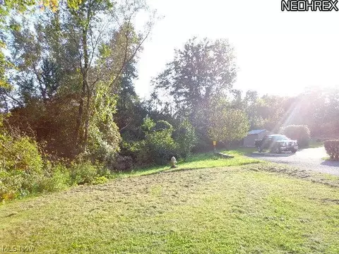 706 Klein St, Huron, OH 44839 photo 2