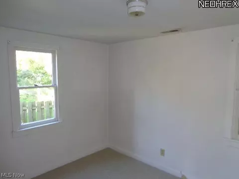 706 Klein St, Huron, OH 44839 photo 5