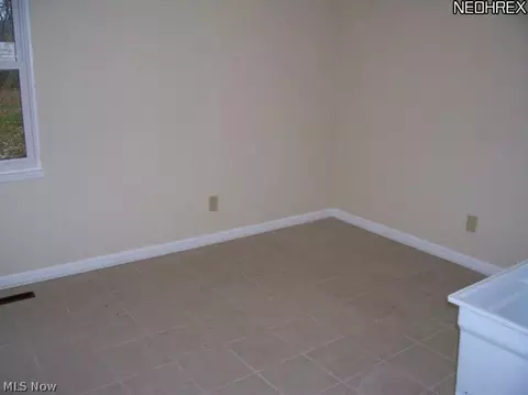 29266 W Willowick Dr, Willowick, OH 44095 photo 8