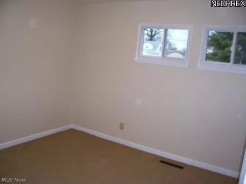 29266 W Willowick Dr, Willowick, OH 44095 photo 12