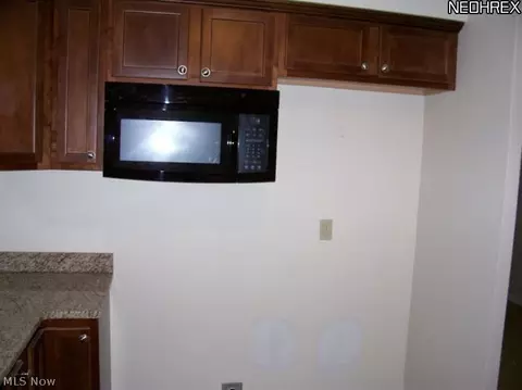 29266 W Willowick Dr, Willowick, OH 44095 photo 6