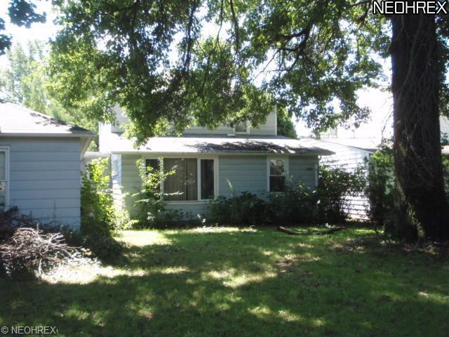 60 Melrose Ave, Youngstown, OH 44512 photo 4