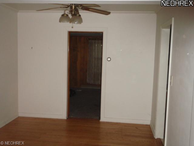 60 Melrose Ave, Youngstown, OH 44512 photo 5
