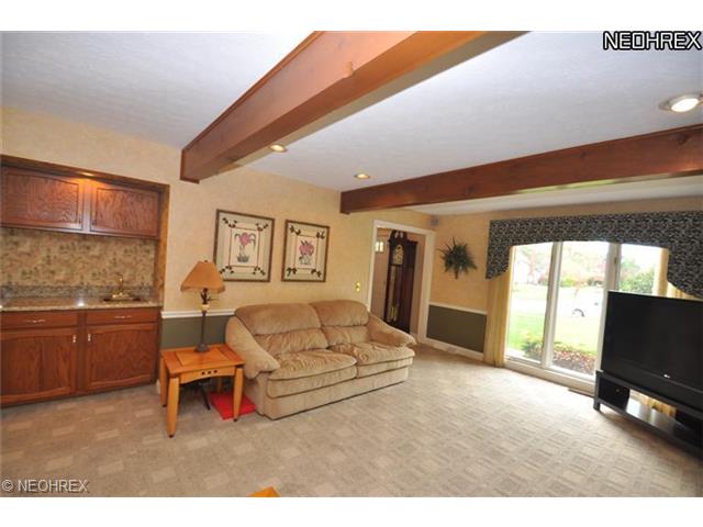 36845 Valley Forge Dr, Solon, OH 44139 photo 5