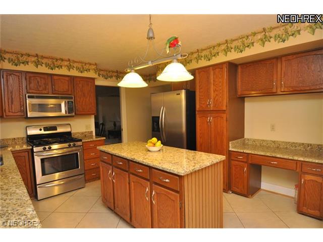 36845 Valley Forge Dr, Solon, OH 44139 photo 10