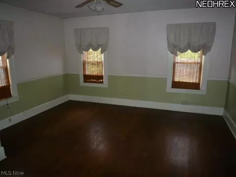 988 Oakland Ave, Akron, OH 44310 photo 8