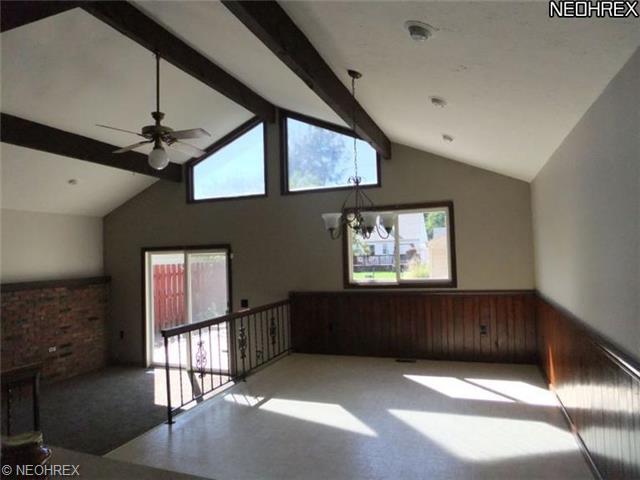 866 E 218th St, Euclid, OH 44123 photo 12