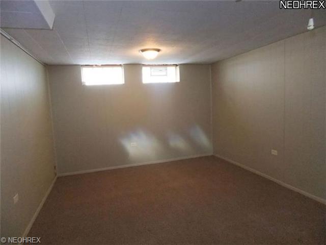 866 E 218th St, Euclid, OH 44123 photo 23