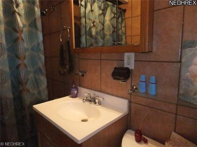 866 E 218th St, Euclid, OH 44123 photo 19