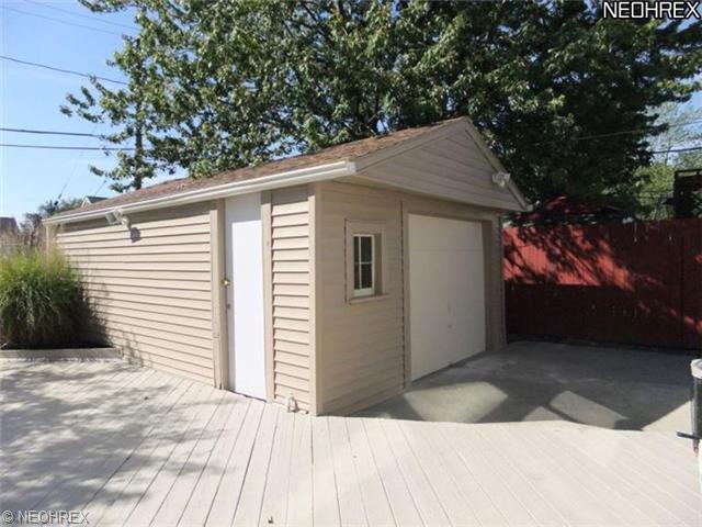 866 E 218th St, Euclid, OH 44123 photo 10