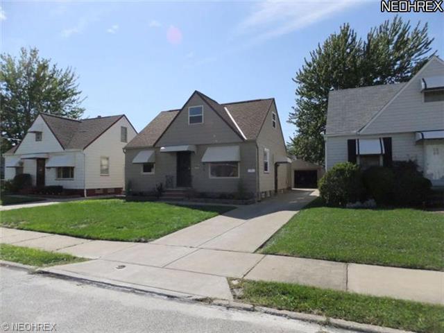 866 E 218th St, Euclid, OH 44123 photo 1