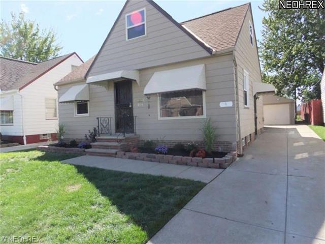 866 E 218th St, Euclid, OH 44123 photo 4