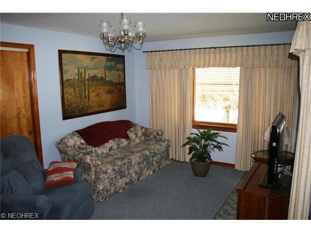 2941 Beech Ave, Lorain, OH 44052 photo 4