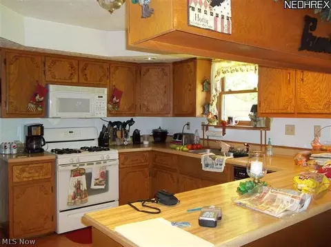 325 Locksmith Ln, Philo, OH 43771 photo 3