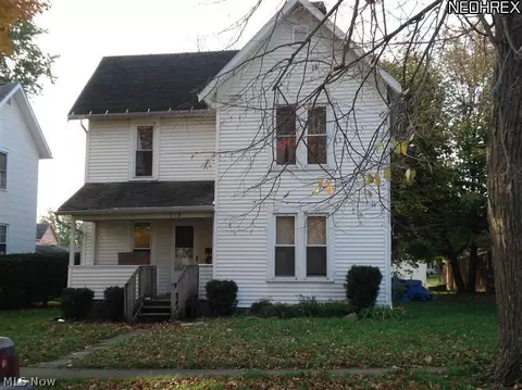 323 W Emerald St, Willard, OH 44890 photo 1