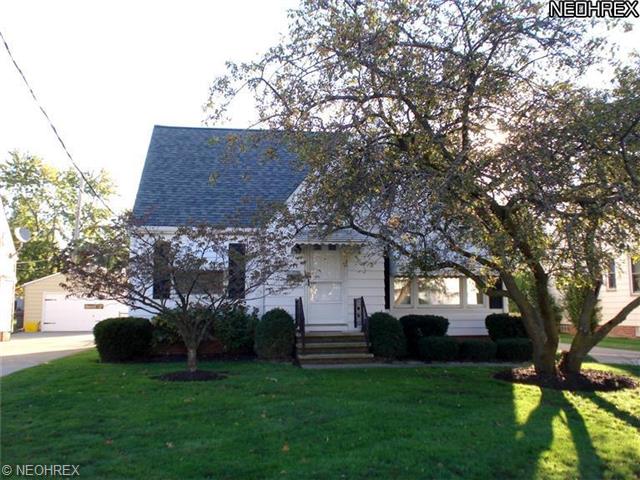 655 E 240 St, Euclid, OH 44123 photo 16